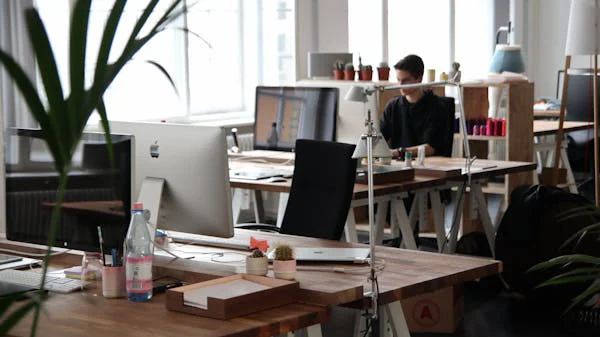 深圳企業(yè)為什么要搭建公司網(wǎng)站？對(duì)企業(yè)有什么幫助？